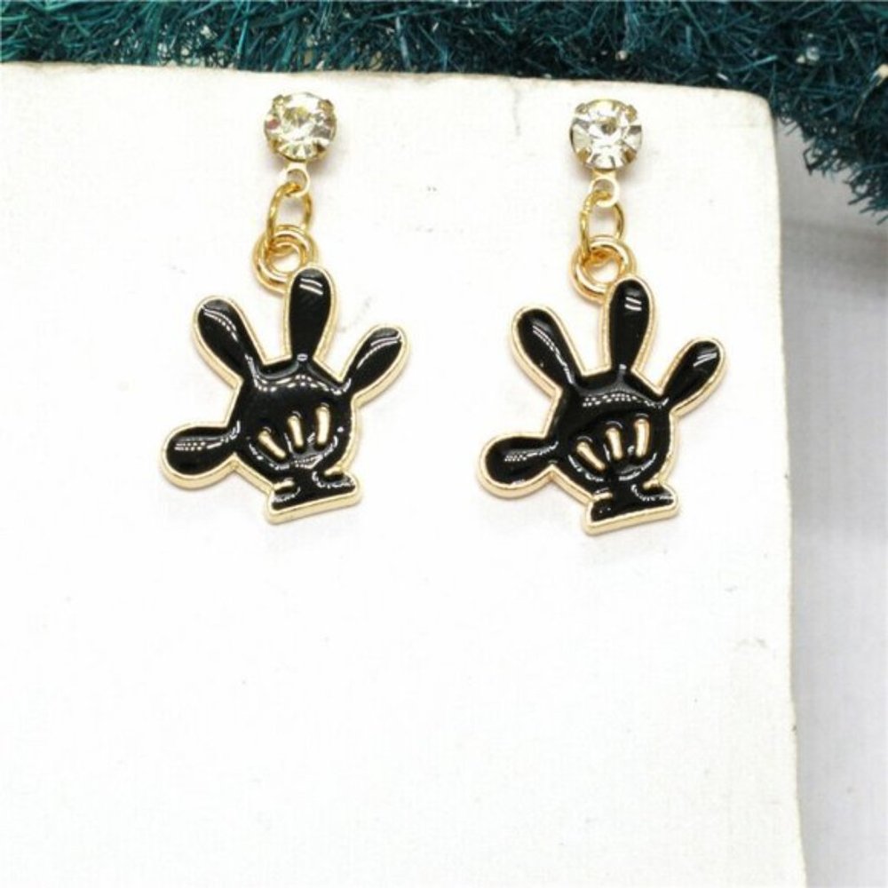 NWOT!!! Fashion BJ Black Mickey Magic Glove Crystal Dangle Earrings - Picture 3 of 3